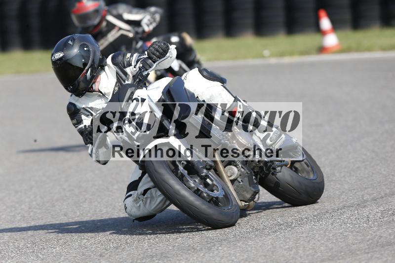 /45 10.08.2025 Plüss Moto Sport ADR/Einsteiger/532